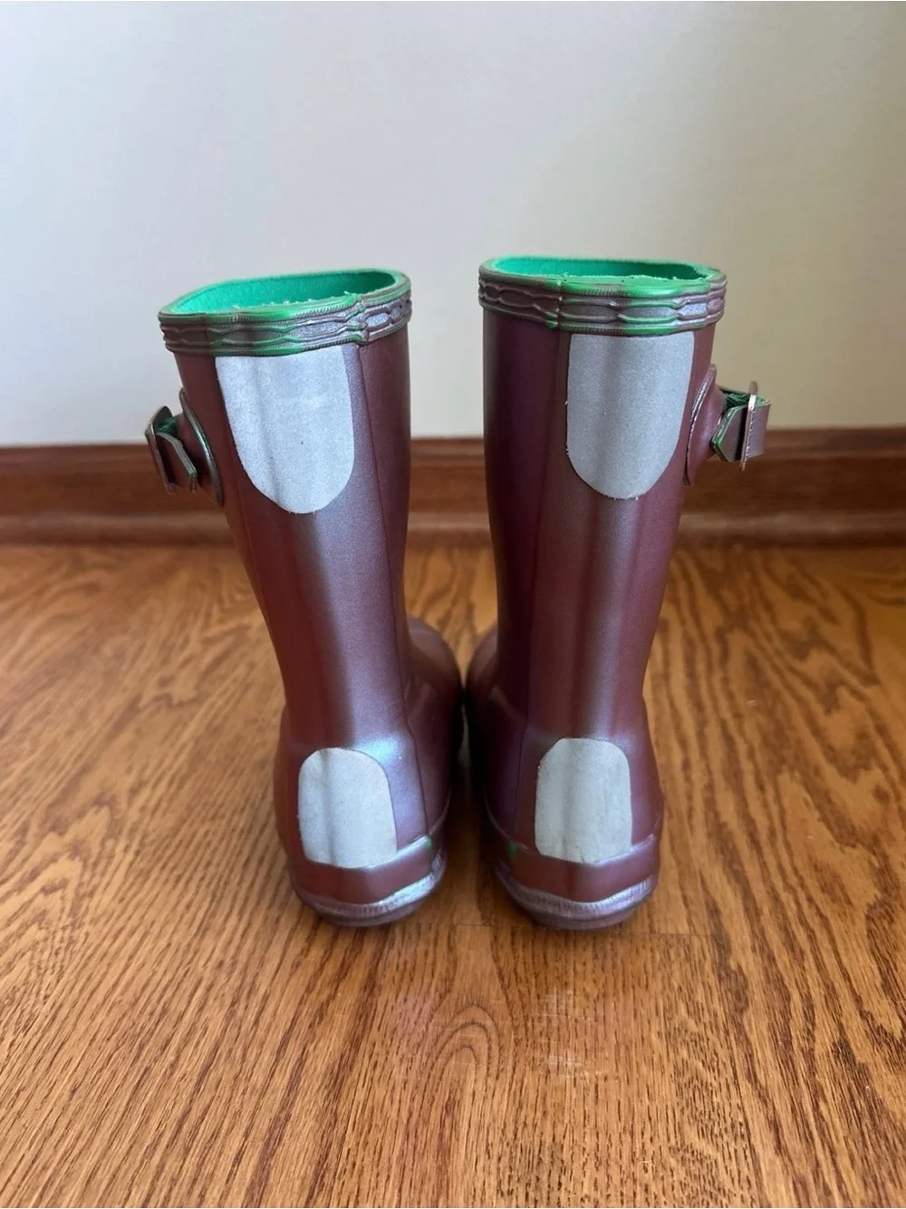 Hunter Rain Boots Girls Size 8-9 Iridescent
